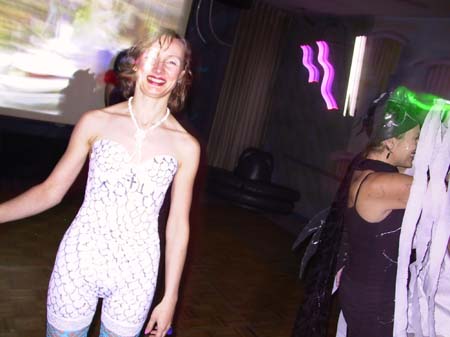 139-3990_IMG