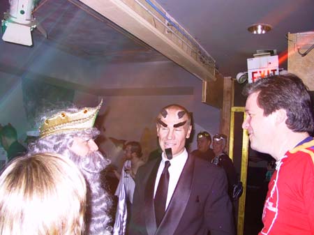 140-4065_IMG